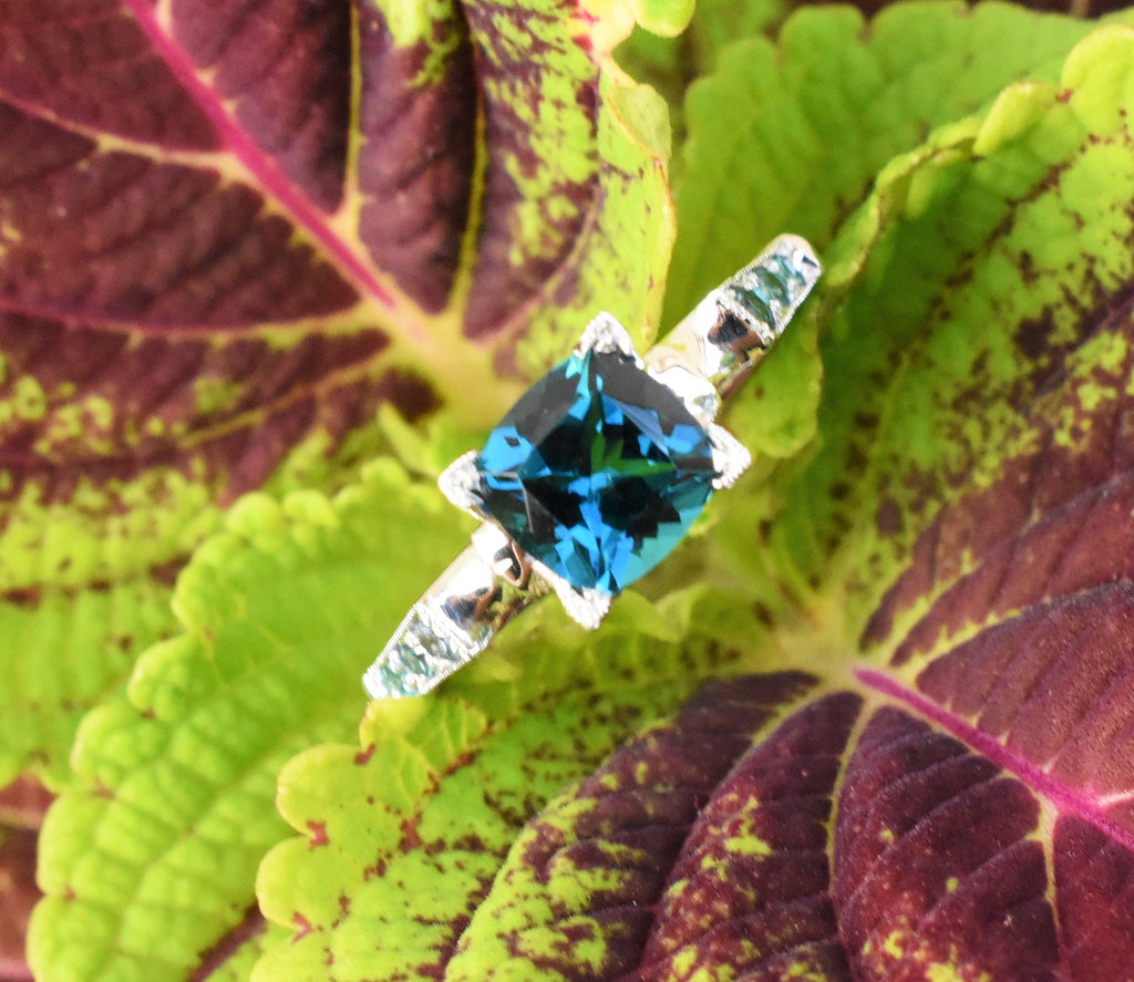 Design your Ring with us: which settings for my gem?